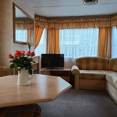 Rhosfeillion Static Caravan Apartment Llangefni Exterior photo