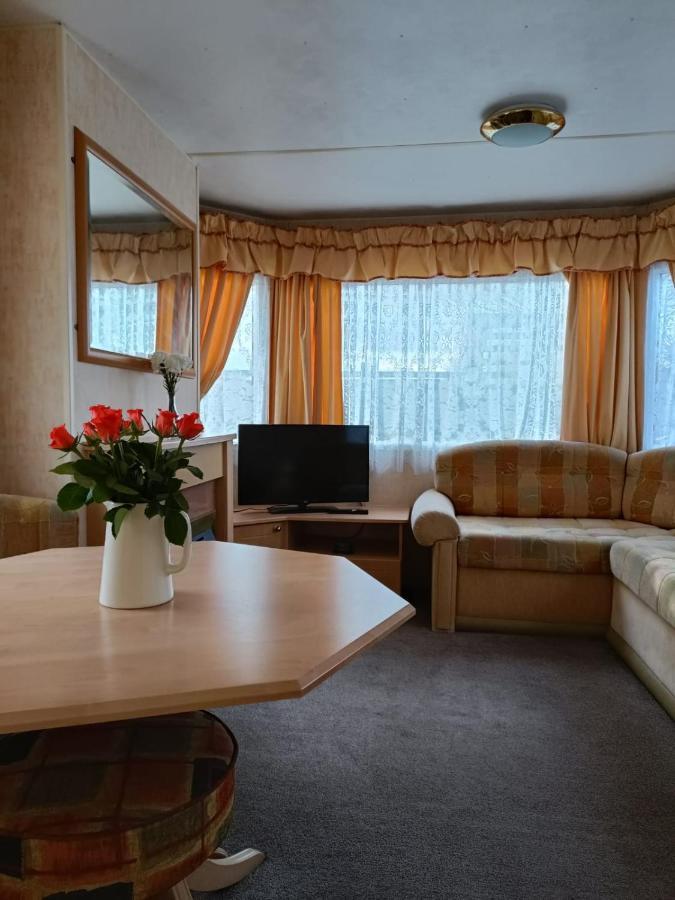 Rhosfeillion Static Caravan Apartment Llangefni Exterior photo